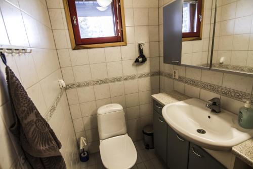 Bathroom, Lomakulkuri Apartments in Sotkamo Bathroom, Lomakulkuri Apartments in Sotkamo