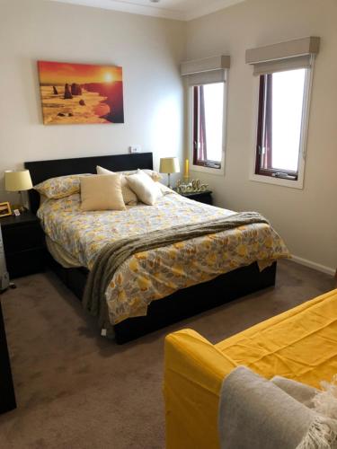 5 Star Room with own Bathroom - Singles, Couples, Families or Executives in Glen Waverley 5 Star Room with own Bathroom - Singles, Couples, Families or Executives in Glen Waverley