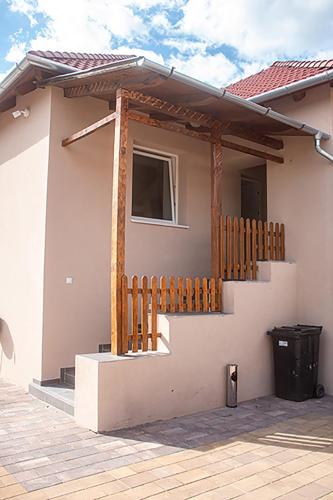 SárvárLAK Apartmanház (SarvarLAK Apartmanhaz) in Sarvar SárvárLAK Apartmanház (SarvarLAK Apartmanhaz) in Sarvar