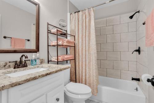 Pleasant Stay Getaway in Fulton Country Airport Pleasant Stay Getaway in Fulton Country Airport