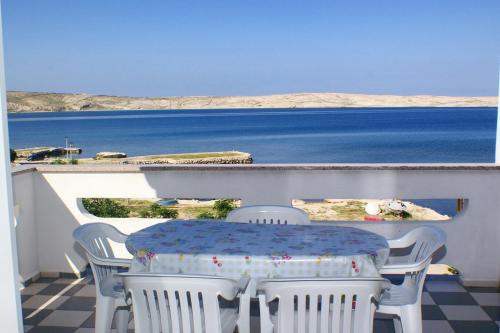 ระเบียง/ชานเรือน, Apartments by the sea Kustici, Pag - 4129 in คุสติซิ ระเบียง/ชานเรือน, Apartments by the sea Kustici, Pag - 4129 in คุสติซิ