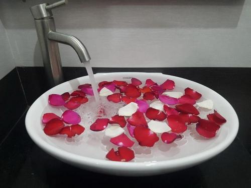 Bathroom, RUBY Homestay near Nam O Beach Bathroom, RUBY Homestay near Nam O Beach