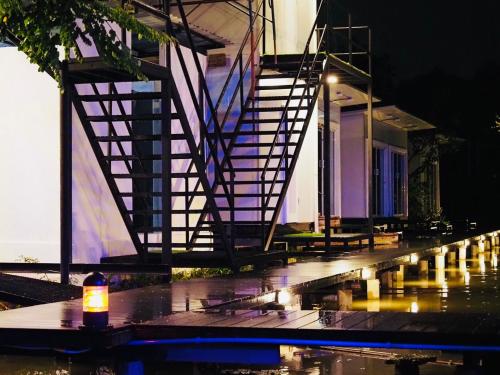 Wild Ones Hostel in Thonburi Wild Ones Hostel in Thonburi