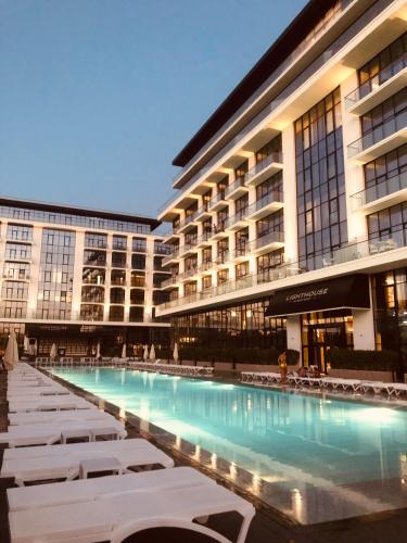 SEA BREEZE LIGHTHOUSE