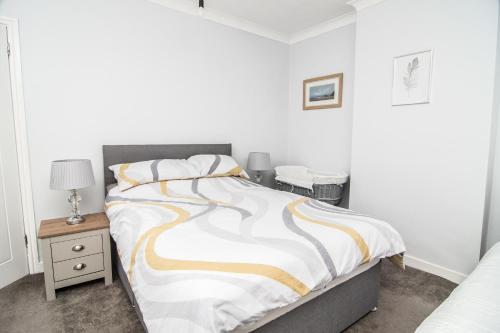 ALTIDO Family house with courtyard in Hoylake in Hoylake ALTIDO Family house with courtyard in Hoylake in Hoylake