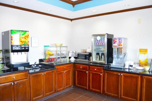 餐飲選擇, Quality Inn Coralville - Iowa River Landing in 愛荷華州科爾維爾 (IA) 餐飲選擇, Quality Inn Coralville - Iowa River Landing in 愛荷華州科爾維爾 (IA)