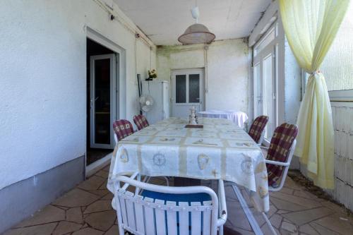 Erkély/terasz, Apartments by the sea Bobovisca na Moru, Brac - 5682 in Lozisca Erkély/terasz, Apartments by the sea Bobovisca na Moru, Brac - 5682 in Lozisca