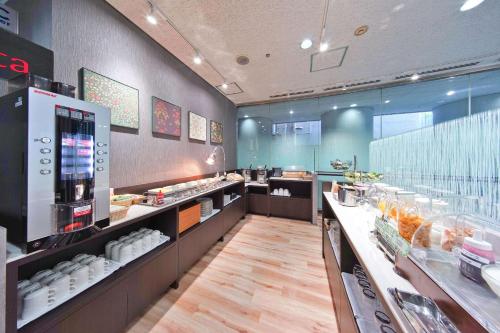 Food and beverages, Best Western Osaka Tsukamoto in Juso Food and beverages, Best Western Osaka Tsukamoto in Juso