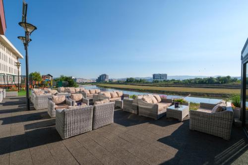 花园, 马拉喀丽晶酒店 (Hotel Malak Regency) in 萨拉热沃 花园, 马拉喀丽晶酒店 (Hotel Malak Regency) in 萨拉热沃