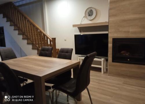 La Plaza Vieja in Cuevas Del Valle La Plaza Vieja in Cuevas Del Valle