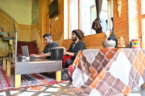 indian backpackers hostel in Jagatsukh indian backpackers hostel in Jagatsukh