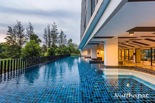 Elegant room near beaches, shopping, restaurants