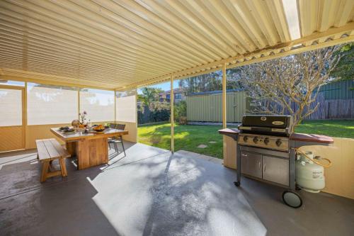 Facilities, Bonny Getaway - walk to 4 beaches in Bonny Hills Facilities, Bonny Getaway - walk to 4 beaches in Bonny Hills