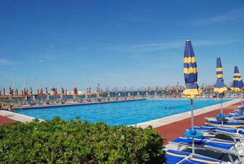 Swimming pool, Hotel Baia Del Sole in Civitavecchia Swimming pool, Hotel Baia Del Sole in Civitavecchia
