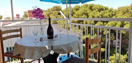 Erkély/terasz, Apartments with a parking space Bilo, Primosten - 9467 in Primosten Burnji Erkély/terasz, Apartments with a parking space Bilo, Primosten - 9467 in Primosten Burnji