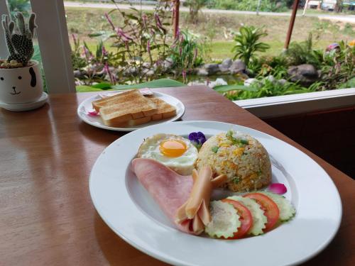 Food and beverages, Phu Siab Mhok@KhaoSok in Phanom Food and beverages, Phu Siab Mhok@KhaoSok in Phanom