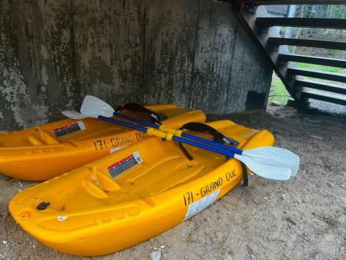 Le Grand Duc- SPA- Kayaks- bord Riviere Noire- VTT- Motoneige- Randonnee in St Zenon (QC) Le Grand Duc- SPA- Kayaks- bord Riviere Noire- VTT- Motoneige- Randonnee in St Zenon (QC)