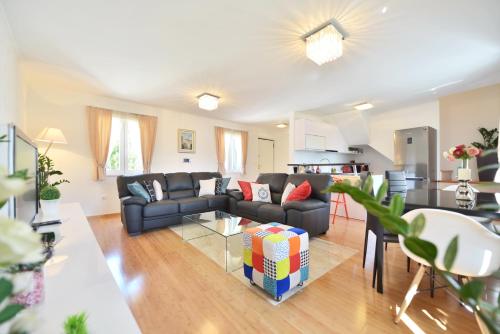 Apartamentos Luxury Apartment Leo