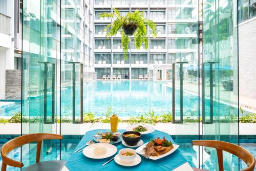 Food and beverages, BlueSotel Krabi near Kru Lek Muaythai Gym Food and beverages, BlueSotel Krabi near Kru Lek Muaythai Gym