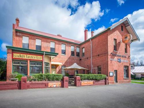 Holgate Brewhouse in Дейслфорд и Маседон Рейнджис Holgate Brewhouse in Дейслфорд и Маседон Рейнджис