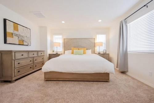Brand new 3 bedroom house in Fontana (CA) Brand new 3 bedroom house in Fontana (CA)