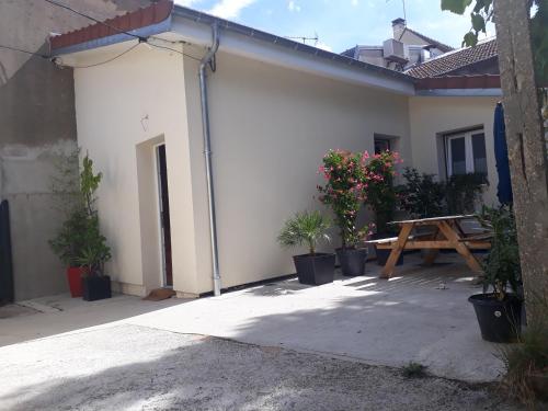 Chalet Cosy et Paisible cote Paris in Vitry-sur-Seine Chalet Cosy et Paisible cote Paris in Vitry-sur-Seine