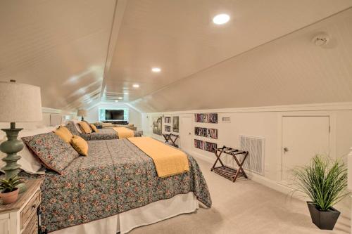 Butterfly Creek Estate on 3 Acres with Deck! in Columbus (NC) Butterfly Creek Estate on 3 Acres with Deck! in Columbus (NC)