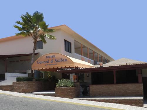 Entrance, Hotel Garant & Suites in Boca Chica Entrance, Hotel Garant & Suites in Boca Chica