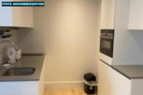 LONG STAYS 1Bed Studio Serviced Apartment Free Netflix & GYM & Cinema Perfect For Solo & Coupled Tra in Wembley LONG STAYS 1Bed Studio Serviced Apartment Free Netflix & GYM & Cinema Perfect For Solo & Coupled Tra in Wembley