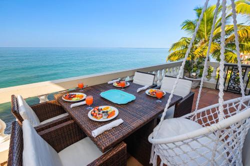 Terraza/balcón, Tres Sirenas Beach Inn in Rincon Terraza/balcón, Tres Sirenas Beach Inn in Rincon