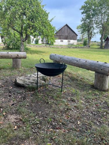 Gotlandskt kalkstenshus in Djupkvior Gotlandskt kalkstenshus in Djupkvior