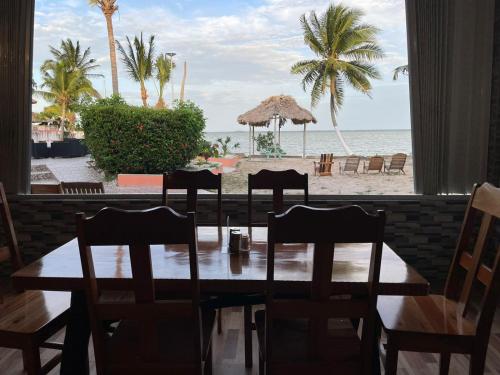 Étterem, Sunshine View Hotel and Restaurant in Corozal Étterem, Sunshine View Hotel and Restaurant in Corozal