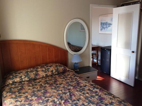 This photo about Motel St-Bruno shared on HyHotel.com