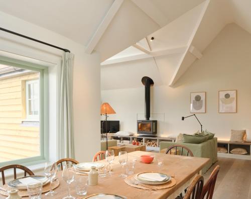 Peaceful cottage with great views and spa facilities in Mark Cross Peaceful cottage with great views and spa facilities in Mark Cross