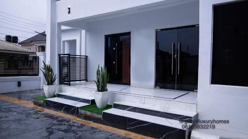 נוף חוץ, Gillant Luxury Homes in בנין סיטי נוף חוץ, Gillant Luxury Homes in בנין סיטי