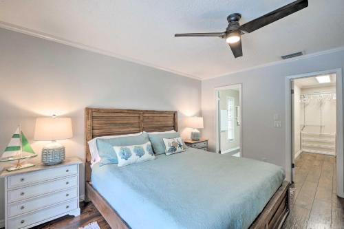 Tarpon Springs Home with Pool Less Than 2 Mi to Beach! in Tarpon Springs (FL) Tarpon Springs Home with Pool Less Than 2 Mi to Beach! in Tarpon Springs (FL)