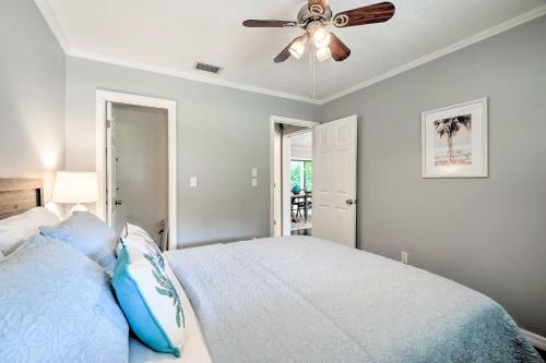 Tarpon Springs Home with Pool Less Than 2 Mi to Beach! in Tarpon Springs (FL) Tarpon Springs Home with Pool Less Than 2 Mi to Beach! in Tarpon Springs (FL)