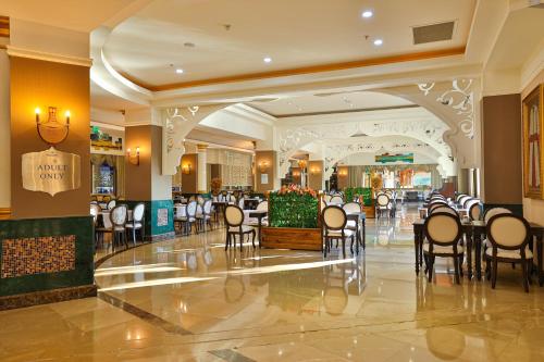 Restaurant, Crystal Sunset Luxury Resort Spa - All Inclusive in Manavgat Restaurant, Crystal Sunset Luxury Resort Spa - All Inclusive in Manavgat