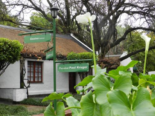 Jardín, President Paul Kruger Guest Lodge in Rustenburg Jardín, President Paul Kruger Guest Lodge in Rustenburg