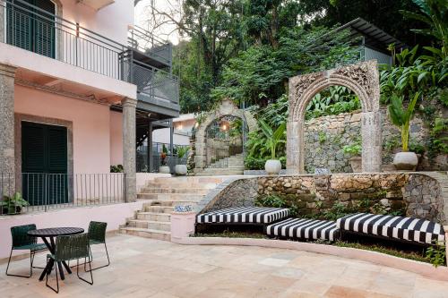 Facilities, JO&JOE Rio de Janeiro Largo do Boticario in Cosme Velho Facilities, JO&JOE Rio de Janeiro Largo do Boticario in Cosme Velho