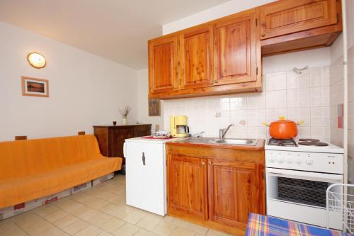 Konyha, Apartments with a parking space Porat, Krk - 5322 in Porat Konyha, Apartments with a parking space Porat, Krk - 5322 in Porat