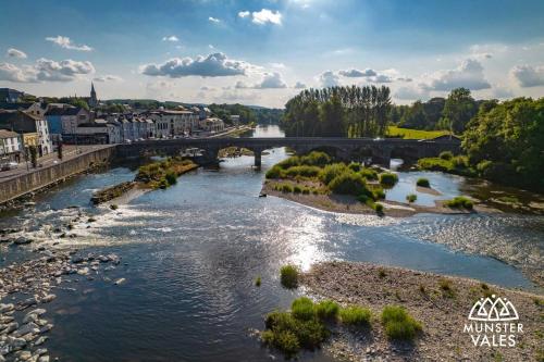 Cable Island Bed and Breakfast in Fermoy Cable Island Bed and Breakfast in Fermoy