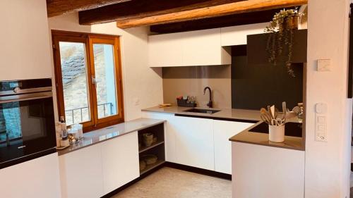 kuhinja, Casa Mille Sassi in Borgnone kuhinja, Casa Mille Sassi in Borgnone