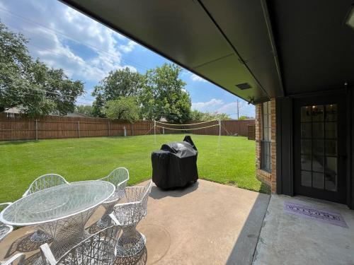 Garden, Highland Village, TX. Charming mid-century ranch. in Lake Dallas Garden, Highland Village, TX. Charming mid-century ranch. in Lake Dallas