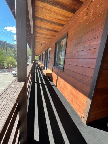 Balcony/terrace, June Lake Villager in June Lake (CA) Balcony/terrace, June Lake Villager in June Lake (CA)