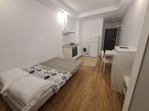 Cosmopolis Studio 1 in Ștefăneștii de Jos Cosmopolis Studio 1 in Ștefăneștii de Jos