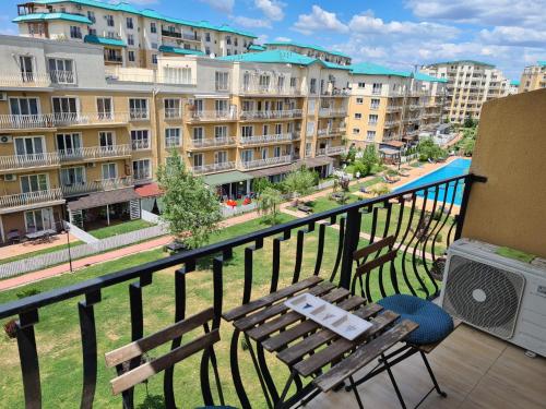 Erkély/terasz, Cosmopolis Studio 1 in Ștefăneștii de Jos Erkély/terasz, Cosmopolis Studio 1 in Ștefăneștii de Jos