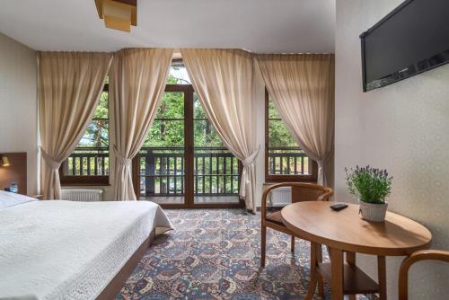 Kilátás, Osada Grzybowski Mlyn in Waglikowice Kilátás, Osada Grzybowski Mlyn in Waglikowice