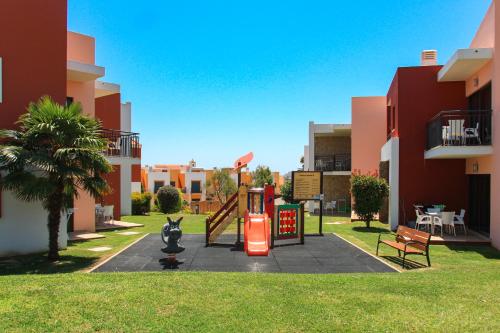 Játszótér, Vitor's Village in Lagoa Játszótér, Vitor's Village in Lagoa