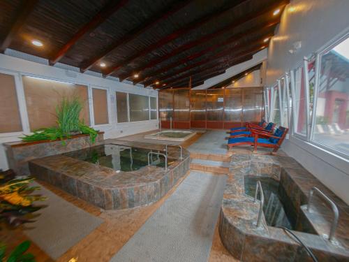 Piscina, Sangay Spa Hotel in Banos Piscina, Sangay Spa Hotel in Banos